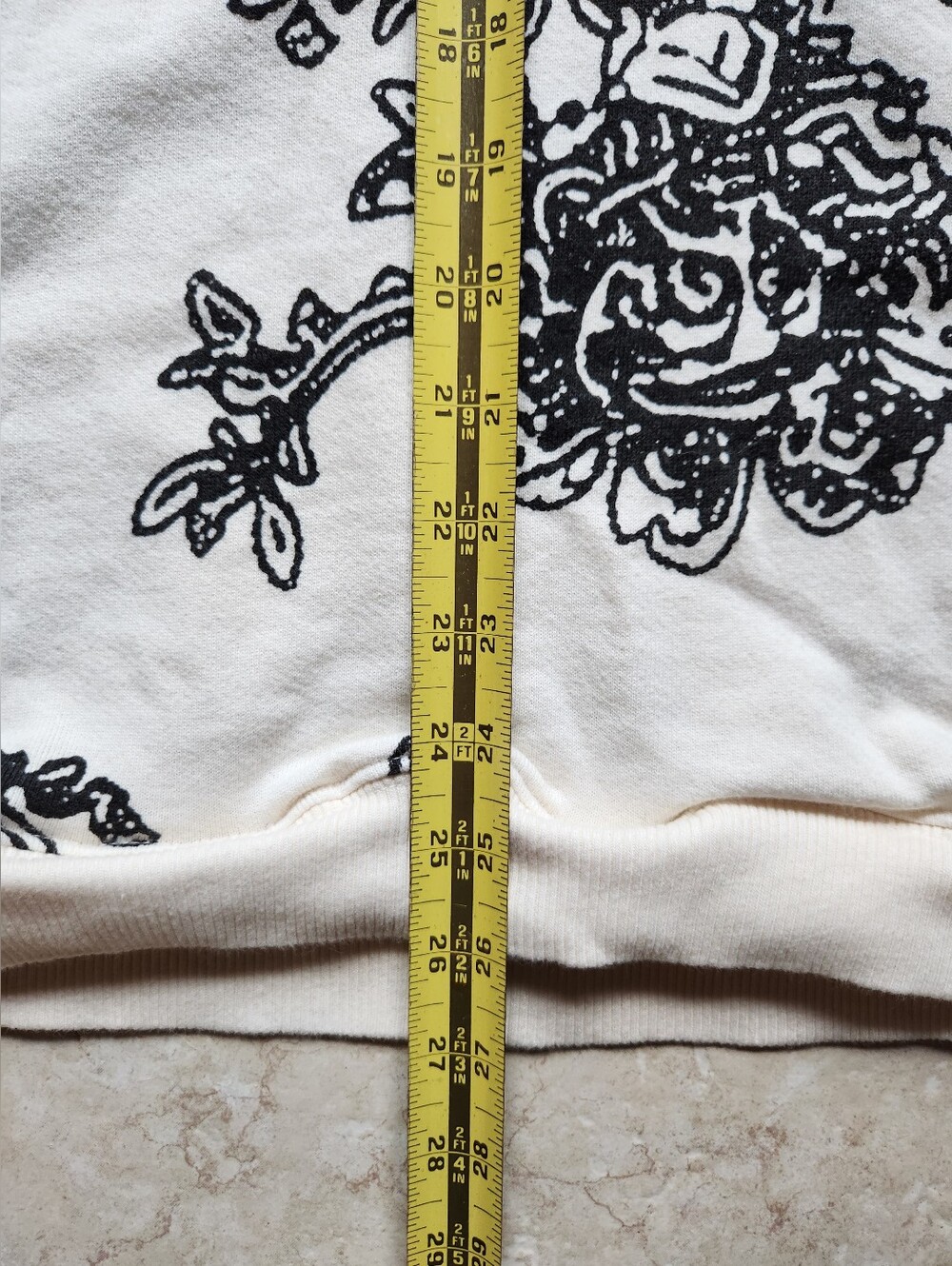 We The Free Free People Oversized Floral Crewneck Sweatshirt Large Cream Black - Picture 9 of 9